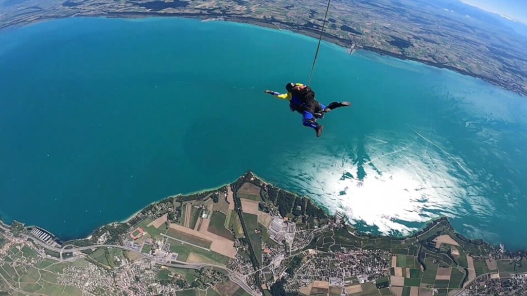 Saut en tandem au dessus de Neuchâtel