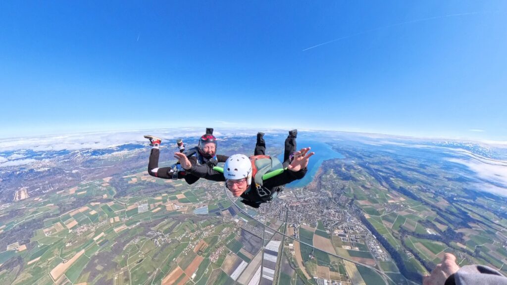 Saut élève parachutisme PAC Suisse romande
