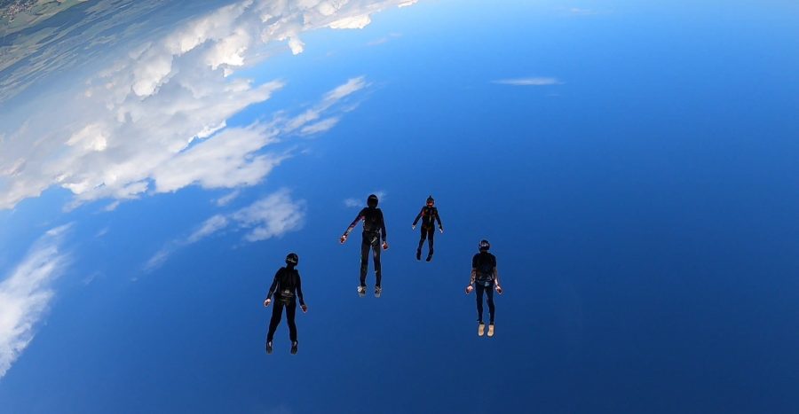 Saut de dérive en parachute en Suisse