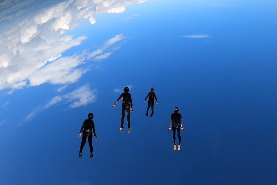 Saut de dérive en parachute en Suisse
