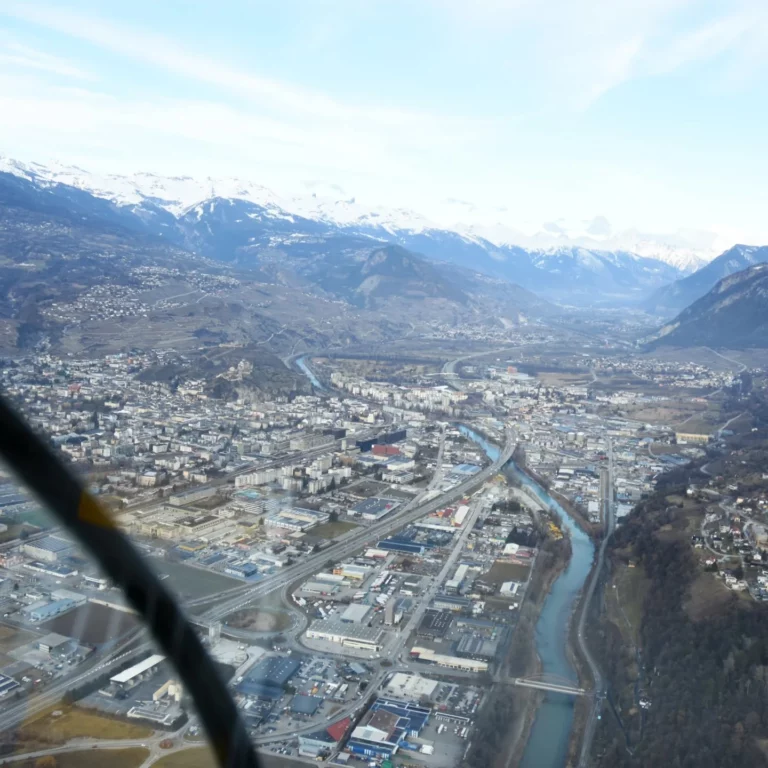 Instagram post from romandieparachutisme. This post is in position 5.