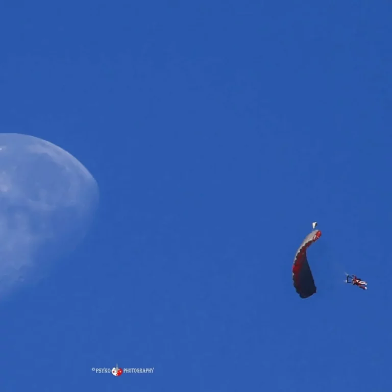 Instagram post from romandieparachutisme. This post is in position 3.