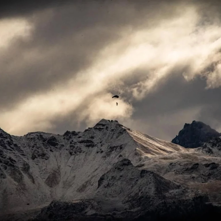 Instagram post from romandieparachutisme. This post is in position 1.