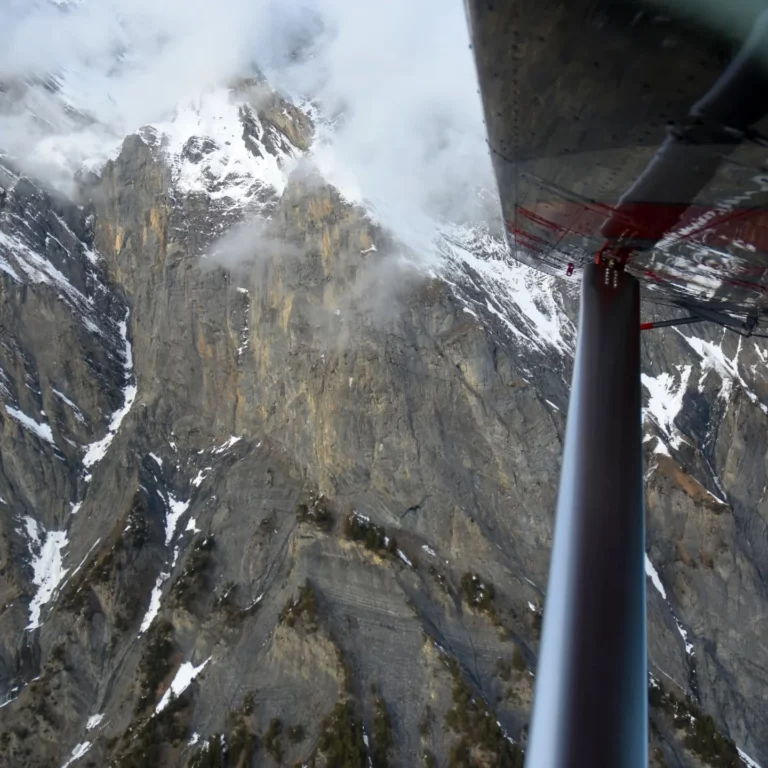 Instagram post from romandieparachutisme. This post is in position 7.