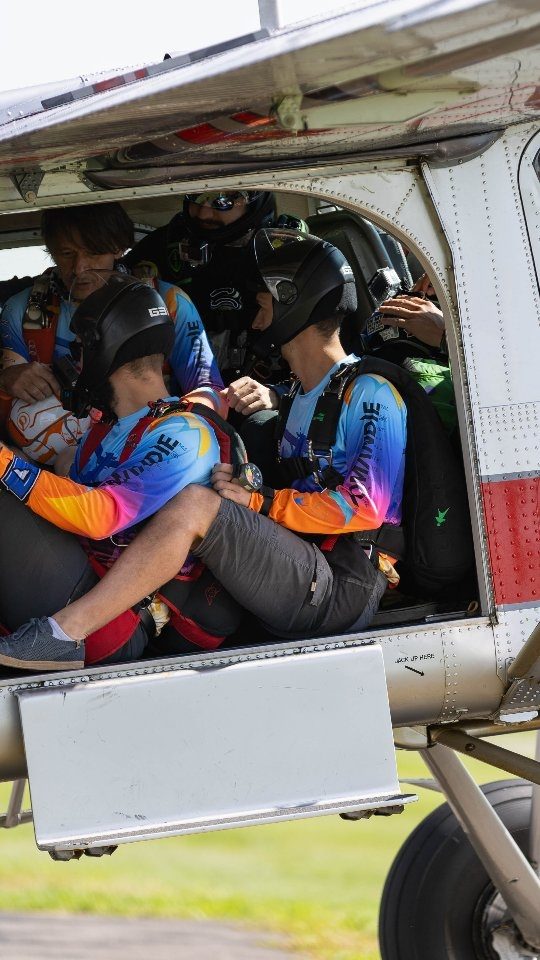 Instagram post from romandieparachutisme. This post is in position 7.