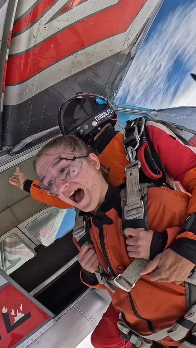 Instagram post from romandieparachutisme. This post is in position 2.