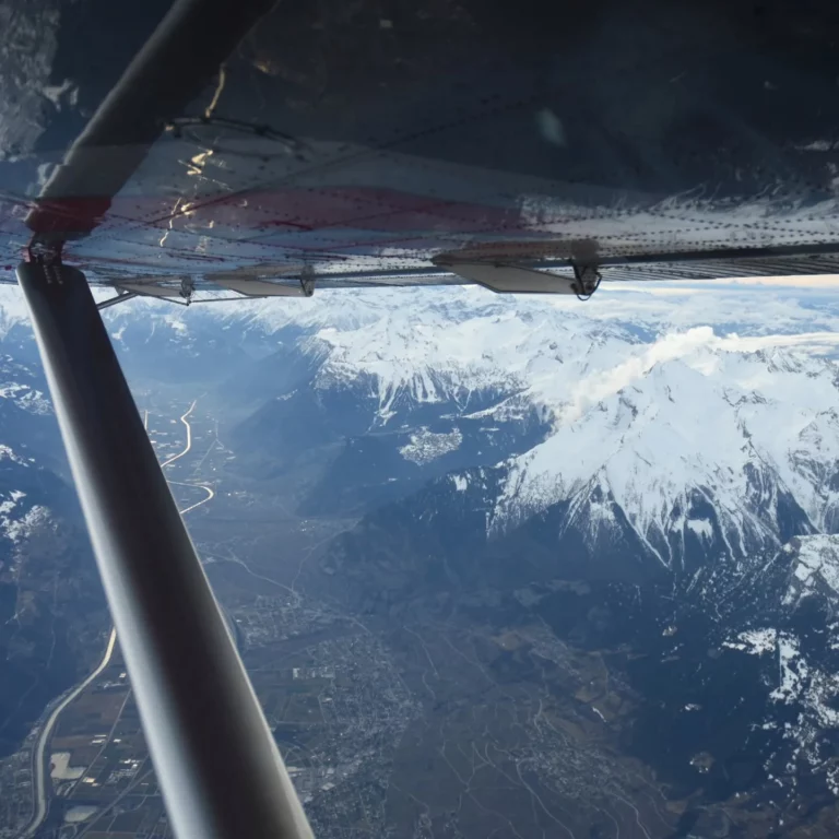 Instagram post from romandieparachutisme. This post is in position 1.